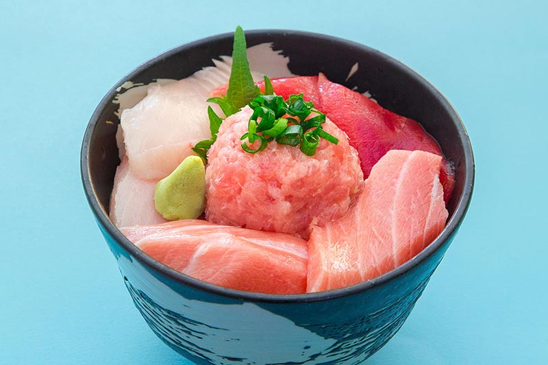 まぐろ三色丼（特上）